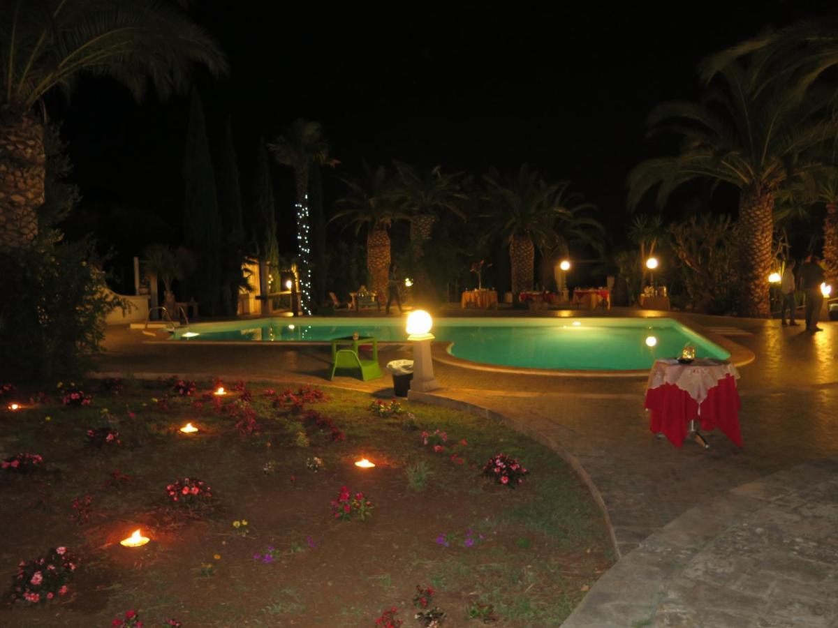 La Villa Di Anglani Carovigno Exterior foto